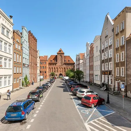 Little Crane By Triapart Gdańsk